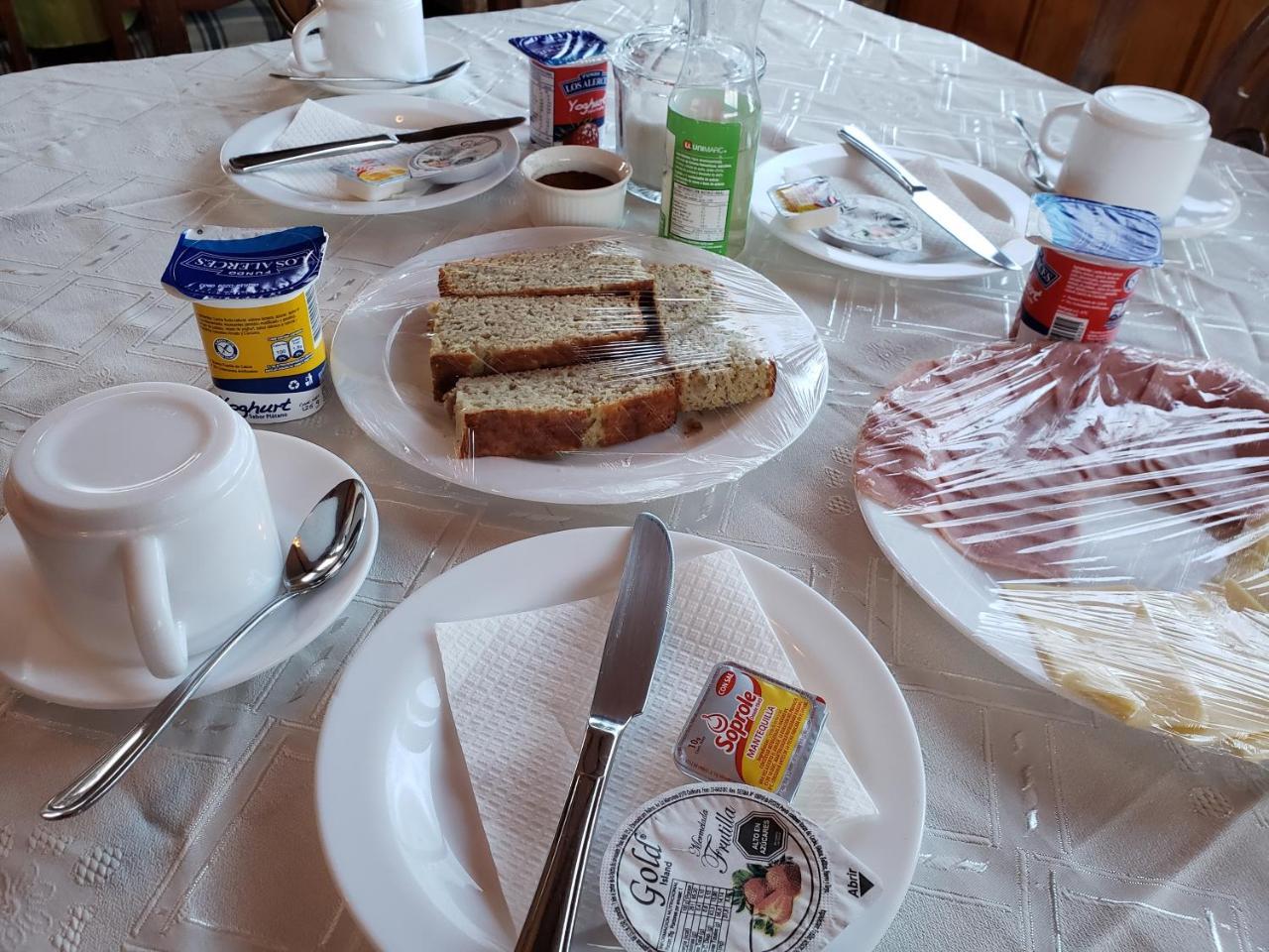 Antiguos Bed And Breakfast Puerto Natales Bagian luar foto
