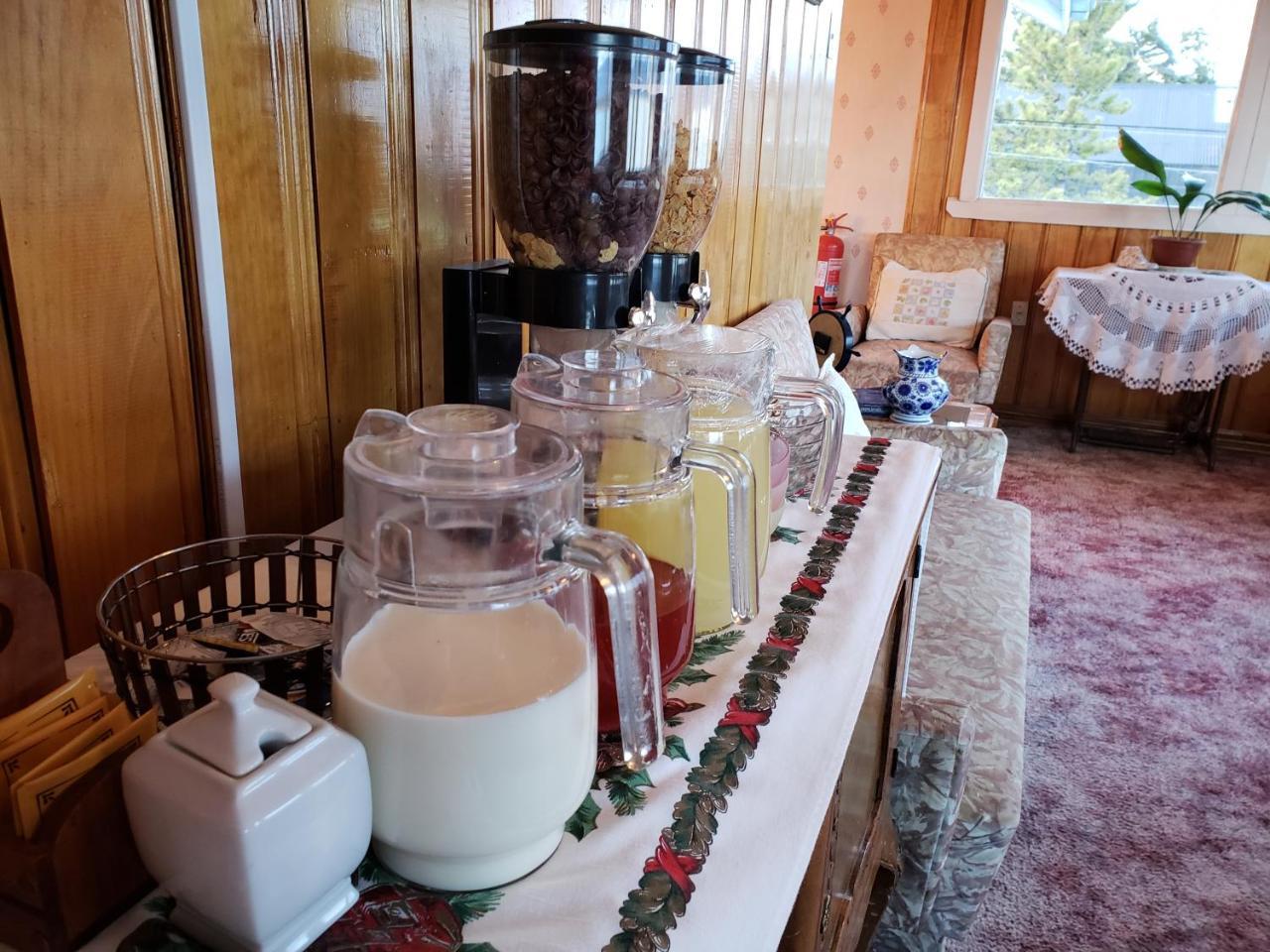 Antiguos Bed And Breakfast Puerto Natales Bagian luar foto