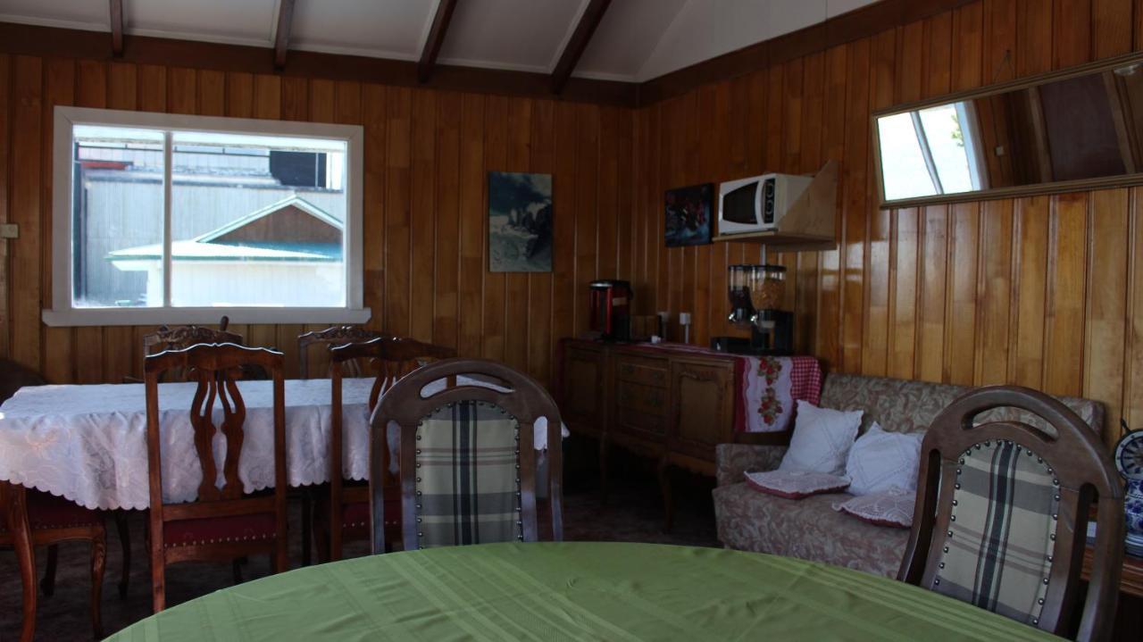 Antiguos Bed And Breakfast Puerto Natales Bagian luar foto