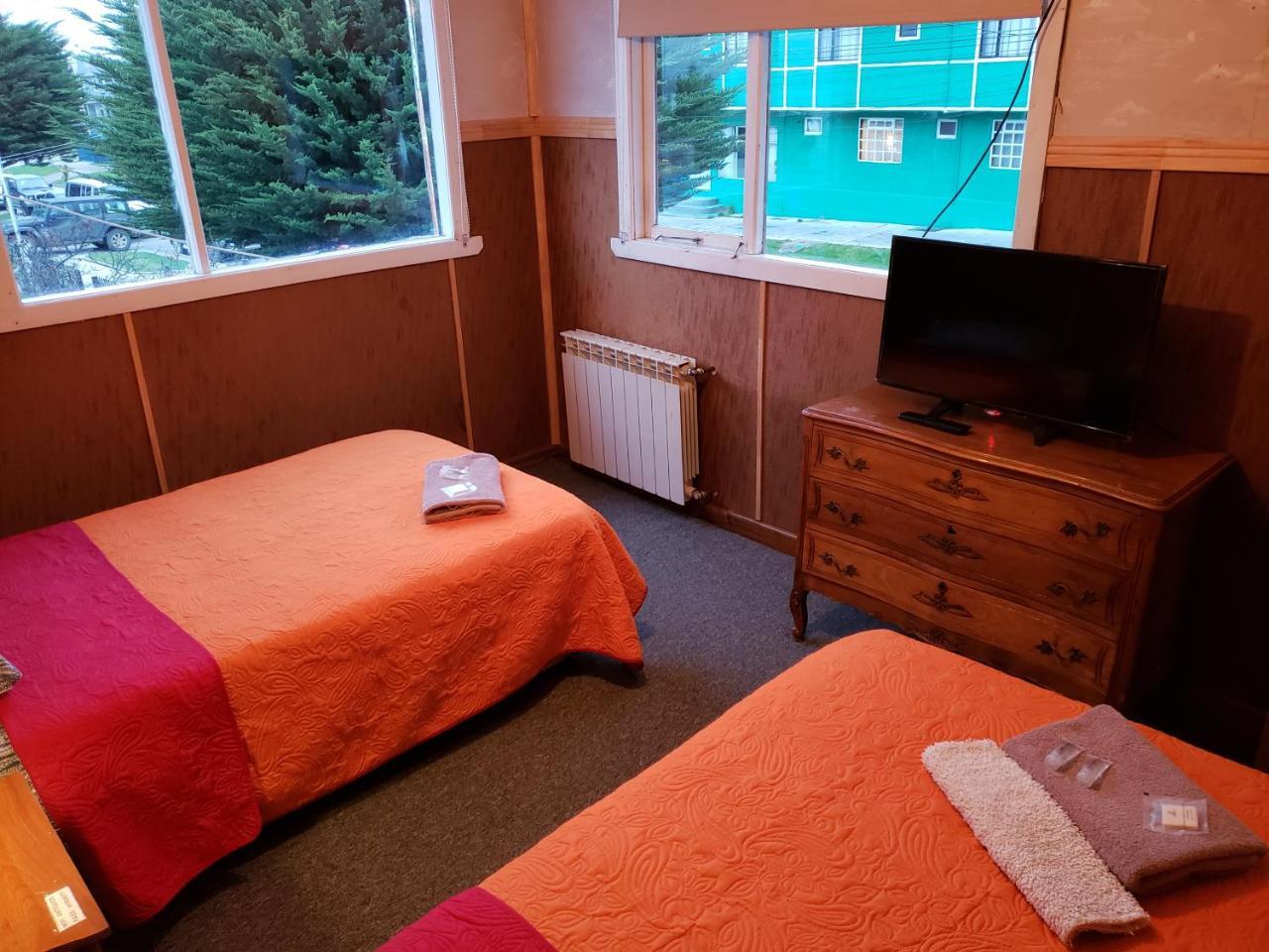 Antiguos Bed And Breakfast Puerto Natales Bagian luar foto