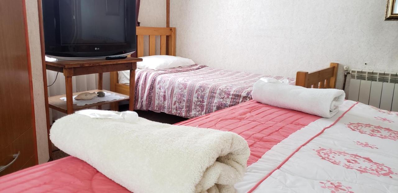 Antiguos Bed And Breakfast Puerto Natales Bagian luar foto